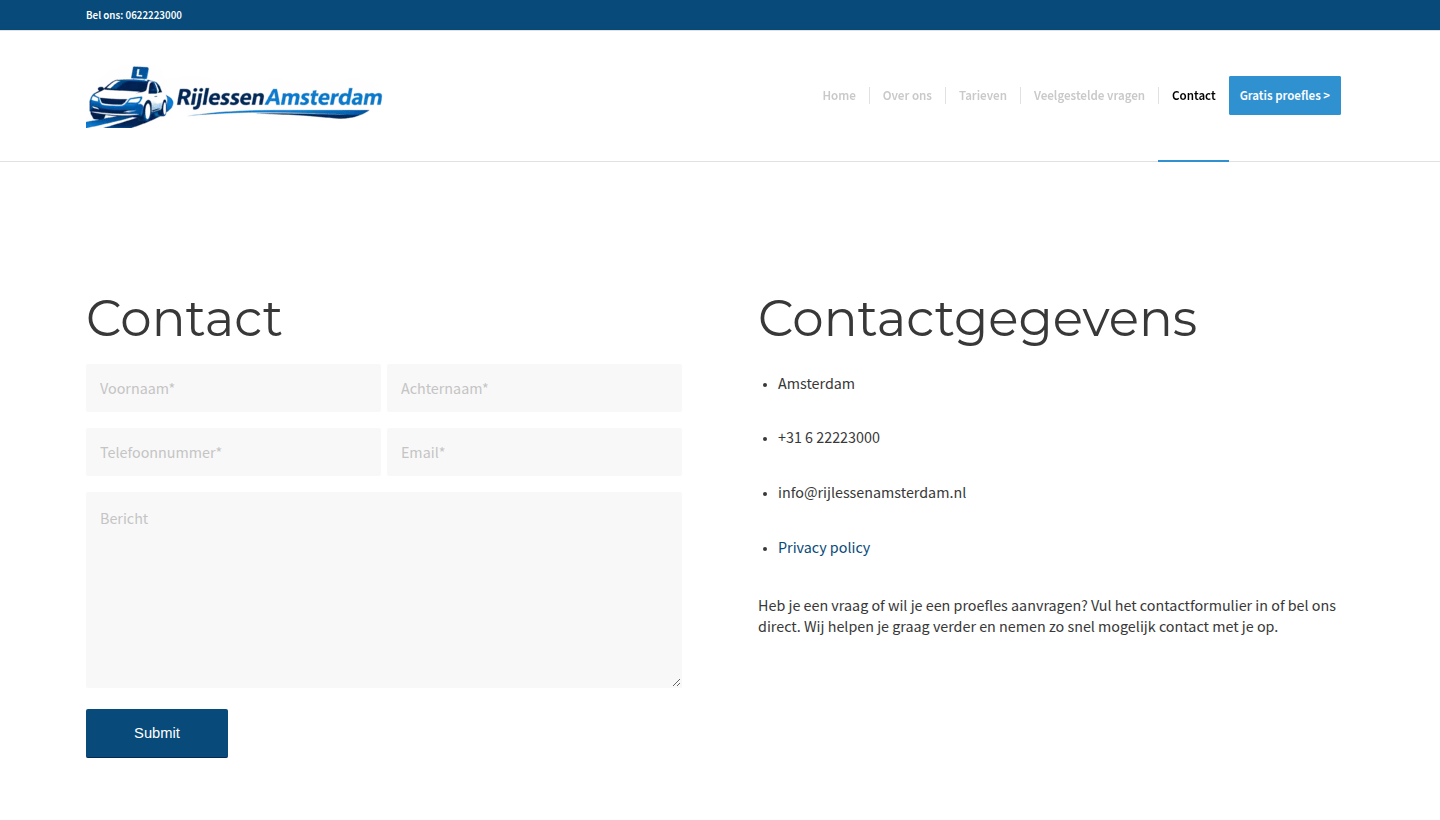 Echte desktopweergave van de contactpagina van RijlessenAmsterdam